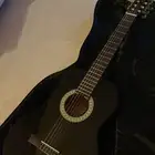 قيتار جديد ونظيف للبيع