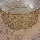 طاولة زجاجية