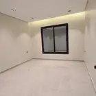 للبيع شقة تمليك جديدة فاخره بالوسام3 مع بلكونه دور ثاني