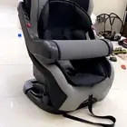 كرسي أطفال متحرك للسياره