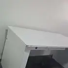 طاوله وكرسي