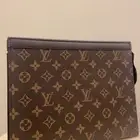 حقيبة باوتش LV استلام فوري