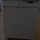 غسالة صحون وجهاز سوني برو فور