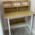 طاولة مدرسية