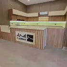 كافي للإيجار داخل برج سكني