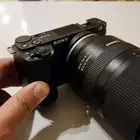 Sony ZV-E10 II   عدسة 16-50   3 بطاريات   ميموري 300MB s