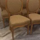 كرسي غير مستعمل