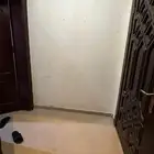 غرفه كبيره للايجار في حي العدل سعر 1000 ريال شامل مايه وكهر