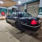 فورد ديزل قير عايدي. سياره ممتازه للي يداوم في 12 عشر ..و