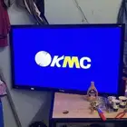 شاشة 60 بوصة ماركة KMC مع الرسيفر وجميع مشتملاتها.