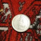 عملات مختلفة