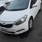 سيراتو 2014 جير عادي نضيفه جدا للبيع.