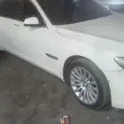 بي ام دبليو 730 2012 للبيع ماشة 161 لون ابيض داخلية نظيفة