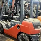 رافعه تايوتا 2.5طن 3حركات