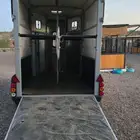 عربه توصيل خيل نقل خيول المانيه