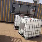 خزان ماء 1000لتر 1طن شبه جديد