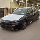 تويوتا كامري 2025 E بنزين سعودي جديد اللون اسود