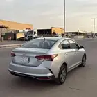 للبيع اكسنت 2021