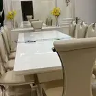 طاولة طعام