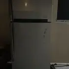 وثلاجه للبيع