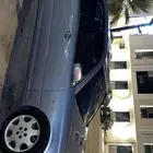 لدى سياره لكزس للبيع