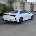 كيا K5 ابيض شرط