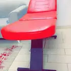 كرسي مساج نظيف للبيع