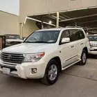 تويوتا لاندكروزر 2015 GXR بنزين سعودي عداد 160 اللون ابيض