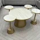 طاولة مع اربعه خدمه ب 150