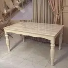 طاولة طعام