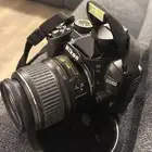 كاميرا كانون D3100