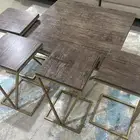 طاوله معها طاوله خدمه