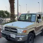 للبيع جيب ربع 2014 عليه مكينة لكزس ماشي 237