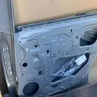 باب لكزس es 2025