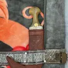 جنبية على السوم