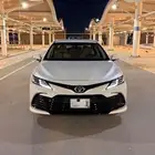 كامري LE استاندر هايبرد 2024 ابيض وكالة