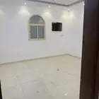 شقة للإيجار بحي المطار 3 غرف