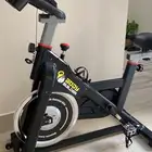دراجة رياضية شبه جديده