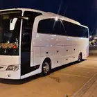 باصات مرسيدس طاولات عدد الشخص 35 وباصات عادي 49 شخص
