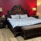 غرفة نوم من مفروشات العمر