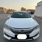 للبيع هوندا اكورد 2017
