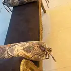 كنب ملكي شبه جديد اول مستخدم نظيف على الشرط