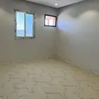 شقة في حي المنار للايجار 6 غرف ومع غرفة للسائق