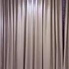 مطبخ وكنب وستارة