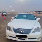 لكزز الفئة LS460L