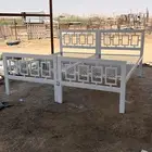 سرير حديد