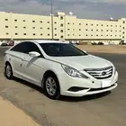 سوناتا للبيع