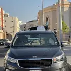 للبيع كيا كرنفال موديل 2017 نظيفه للمستخدم
