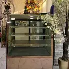 ثلاجه عرض حلويات شبه جديده