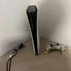 بلايستيشن 5 سليم استعمال خفيف جدا ونظيف